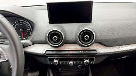 Audi Q2 9 of 12