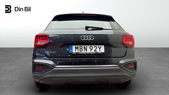 Audi Q2 5 of 12