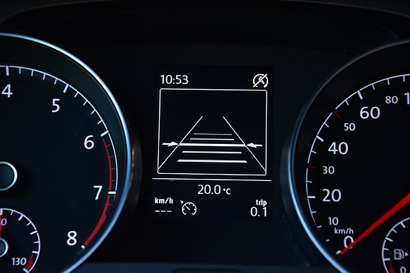 Volkswagen Golf VII 25 of 26