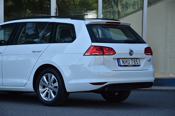 Volkswagen Golf VII 6 of 26