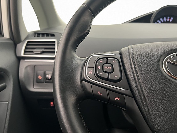 Toyota Verso 17 of 28