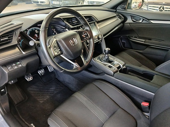 Honda Civic 10 of 30