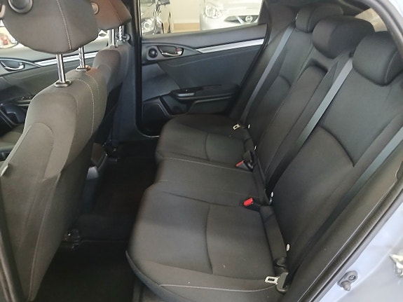 Honda Civic 15 of 30