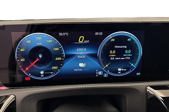 Mercedes-Benz A250 14 of 22