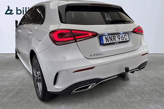 Mercedes-Benz A250 16 of 22