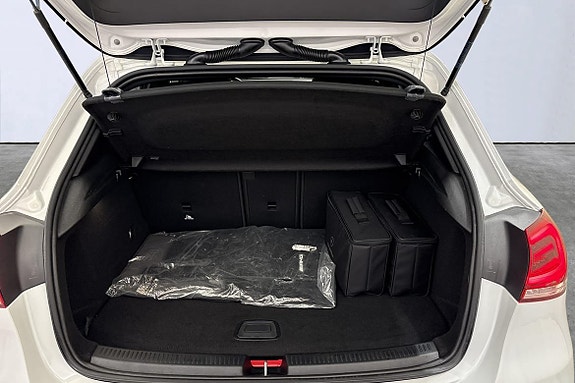 Mercedes-Benz A250 17 of 22
