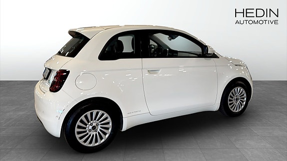 Fiat 500 2 of 12