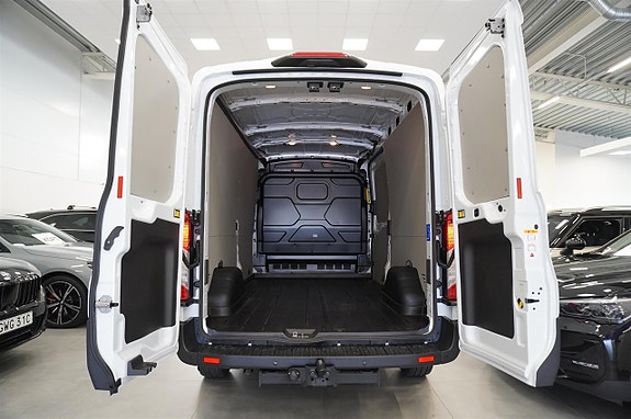 Ford Transit 5 of 11