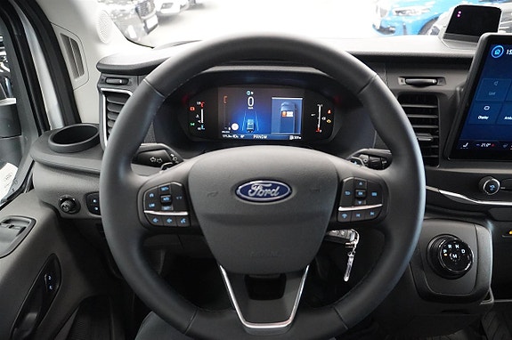 Ford Transit 9 of 11