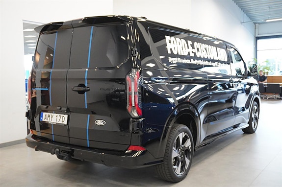 Ford Transit Custom 12 of 12
