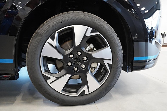 Ford Transit Custom 9 of 12