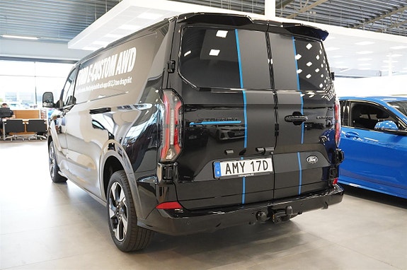 Ford Transit Custom 10 of 12