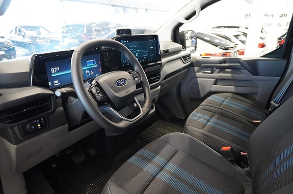 Ford Transit Custom 2 of 12