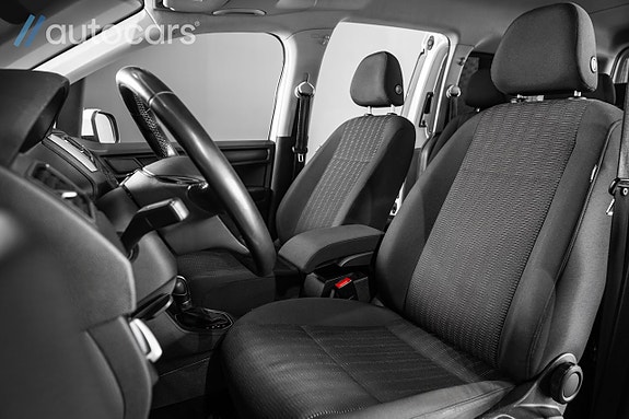 Volkswagen Caddy Maxi 26 of 28