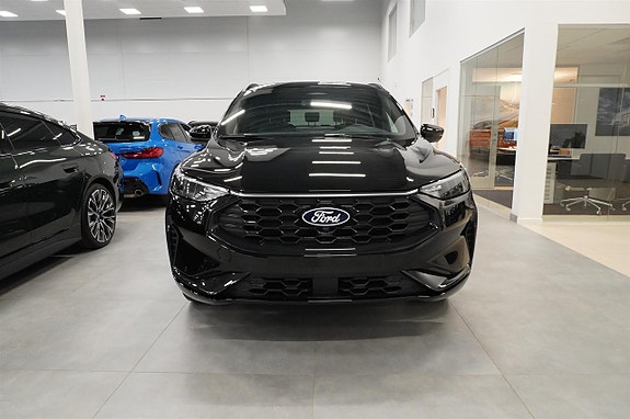 Ford Kuga 3 of 16