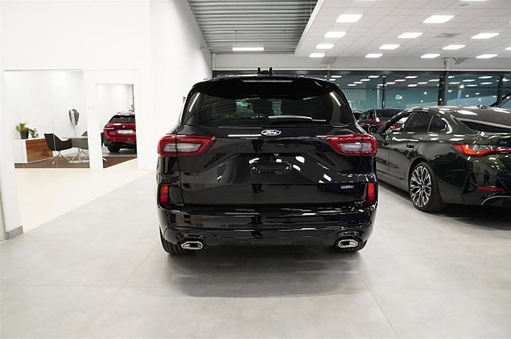 Ford Kuga 6 of 16