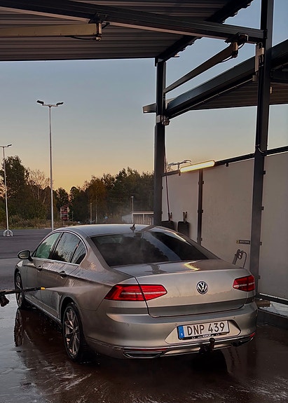 Volkswagen Passat 5 of 30