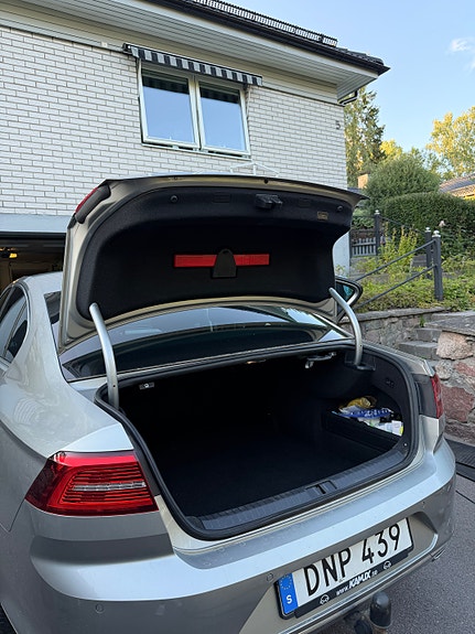 Volkswagen Passat 17 of 30