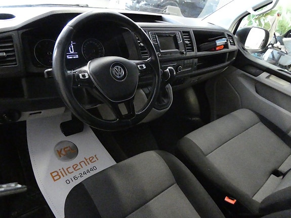 Volkswagen Transporter 10 of 21