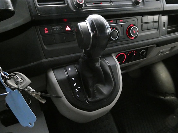 Volkswagen Transporter 14 of 21