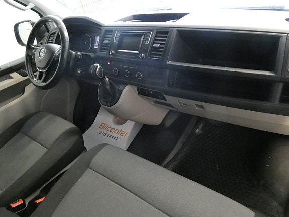Volkswagen Transporter 11 of 21