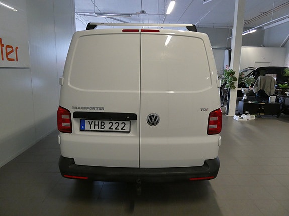 Volkswagen Transporter 5 of 21