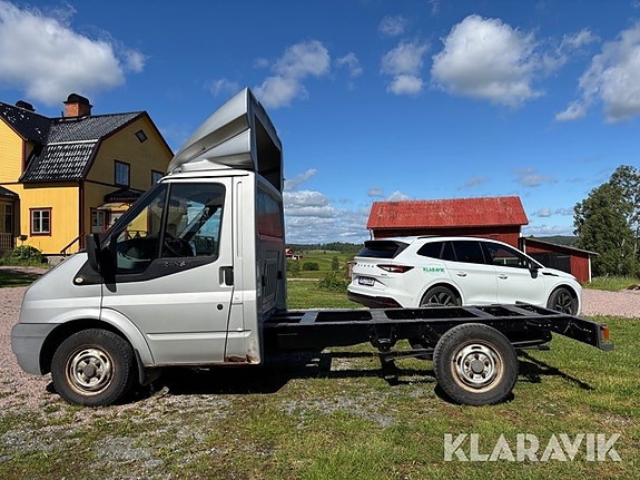 Lätt lastbil Ford Transit T300 Chassi Cab 2 of 6