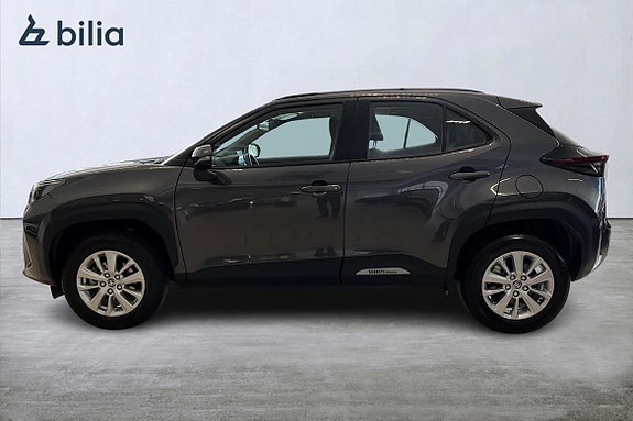 Toyota Yaris Cross 3 of 21