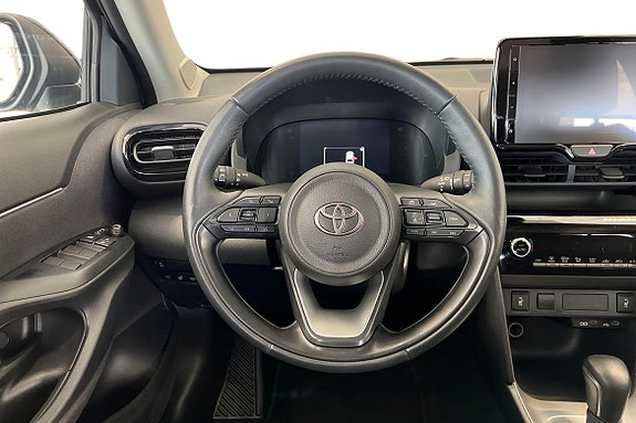 Toyota Yaris Cross 11 of 21