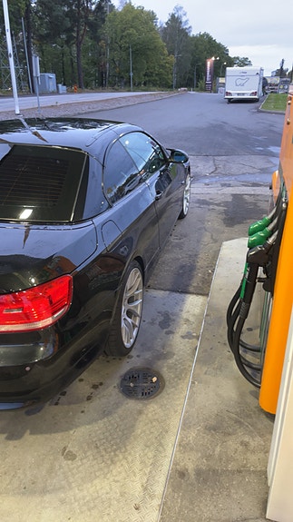BMW 335i 4 of 6