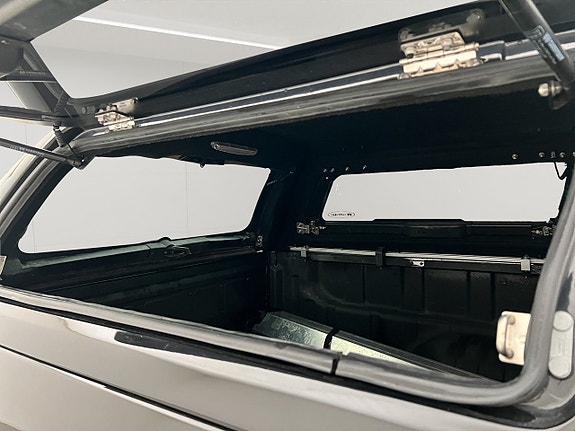 Maxus T90 EV 12 of 30