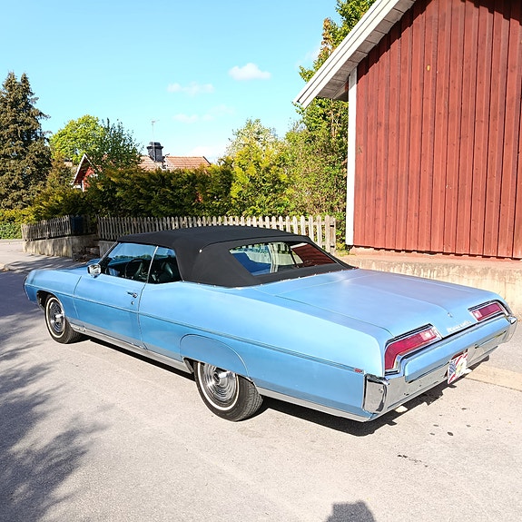 Pontiac Bonneville 4 of 10