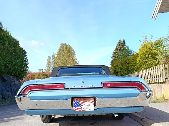 Pontiac Bonneville 6 of 10
