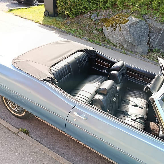 Pontiac Bonneville 7 of 10