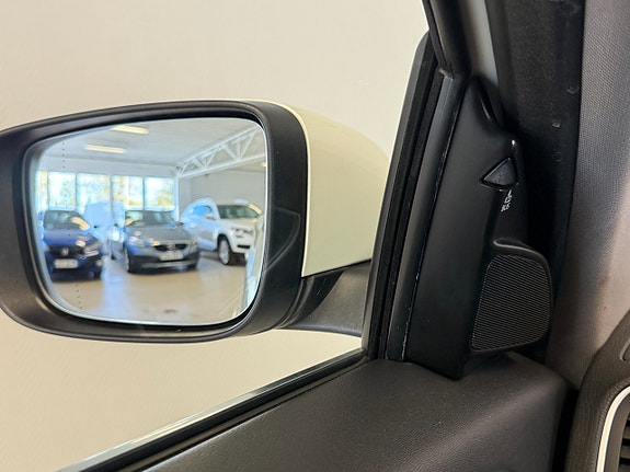 Volvo XC60 15 of 17