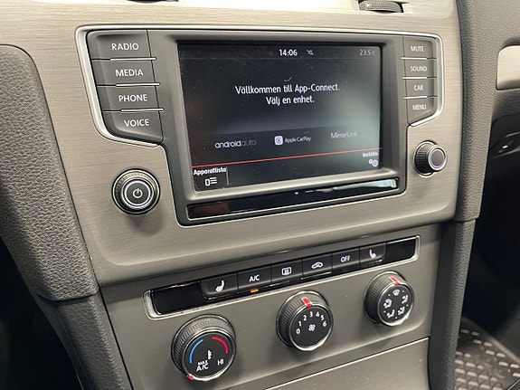 Volkswagen Golf VII 13 of 14