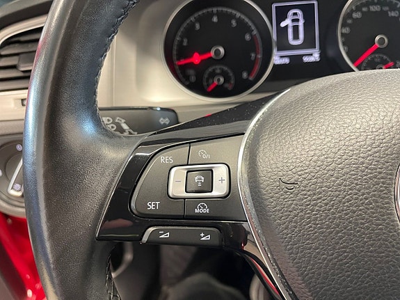 Volkswagen Golf VII 14 of 14