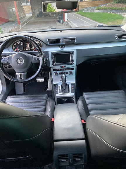 Volkswagen Passat Alltrack 10 of 11