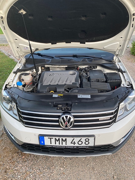 Volkswagen Passat Alltrack 11 of 11