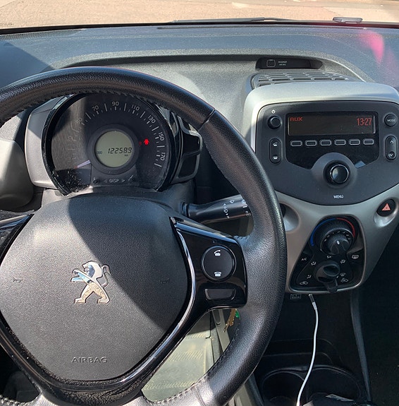 Peugeot 108 7 of 8