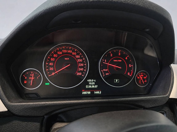 BMW 320d 14 of 26