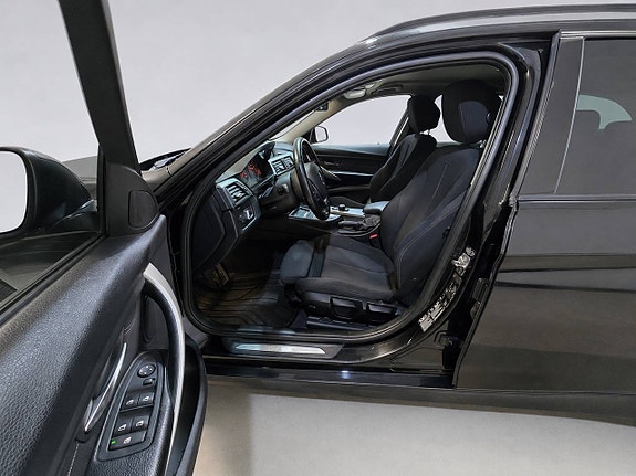 BMW 320d 10 of 26