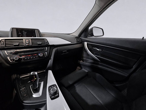 BMW 320d 25 of 26