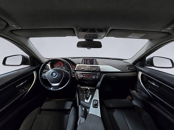 BMW 320d 12 of 26