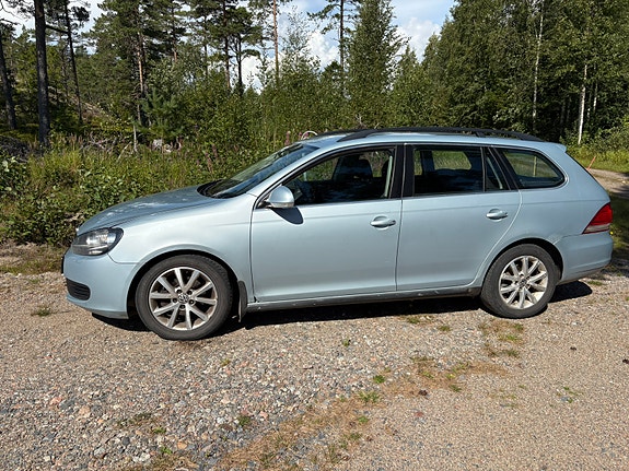 Volkswagen Golf VI 2 of 7