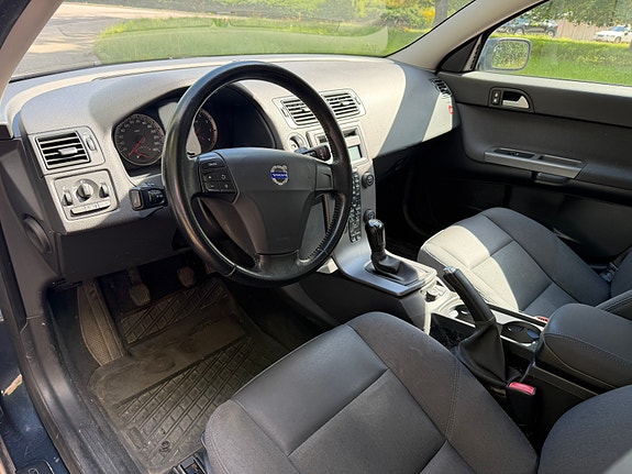 Volvo V50 5 of 6