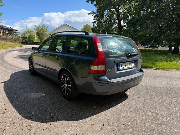 Volvo V50 4 of 6
