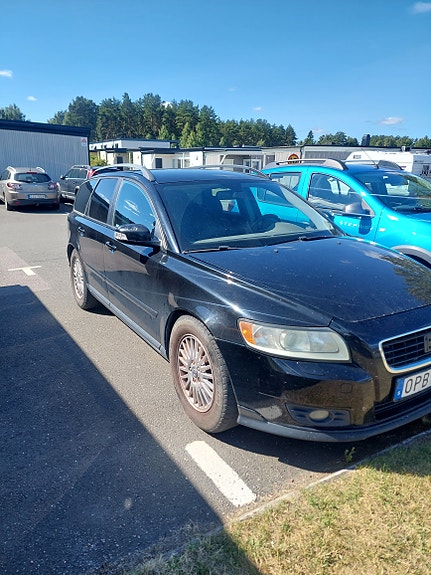 Volvo V50 3 of 9