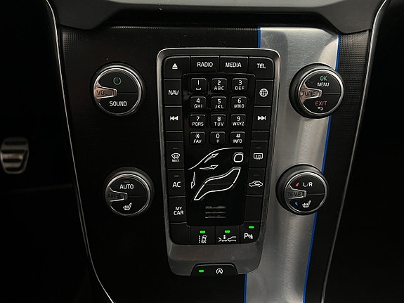 Volvo V40 21 of 29