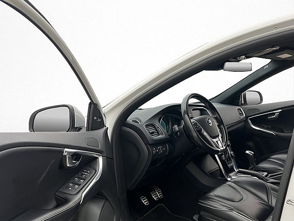 Volvo V40 9 of 29
